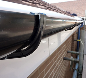 Gutter installation Oldham